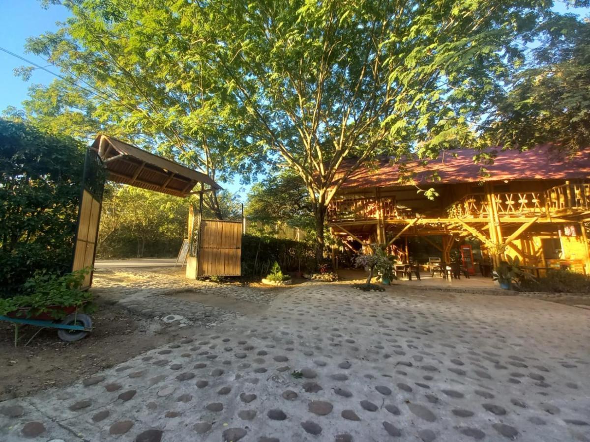 Avani Del Desierto Villavieja Exterior photo